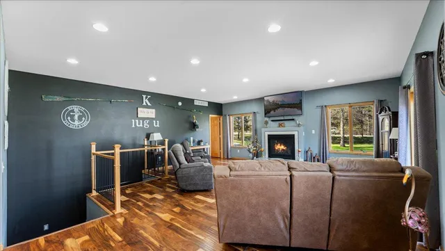 $545,000 | 21151 150th Street, Sauk Centre, MN 56378