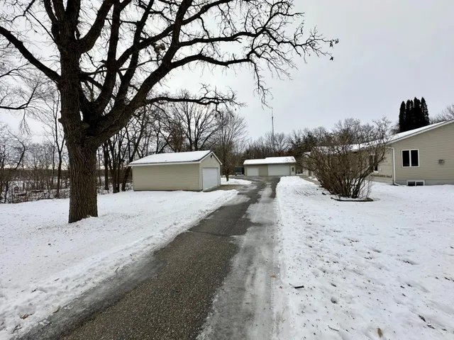 $545,000 | 21151 150th Street, Sauk Centre, MN 56378