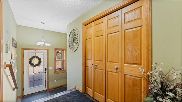 $525,000 | 21151 150th Street, Sauk Centre, MN 56378