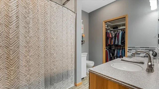 $545,000 | 21151 150th Street, Sauk Centre, MN 56378