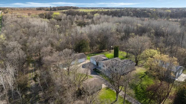 $545,000 | 21151 150th Street, Sauk Centre, MN 56378