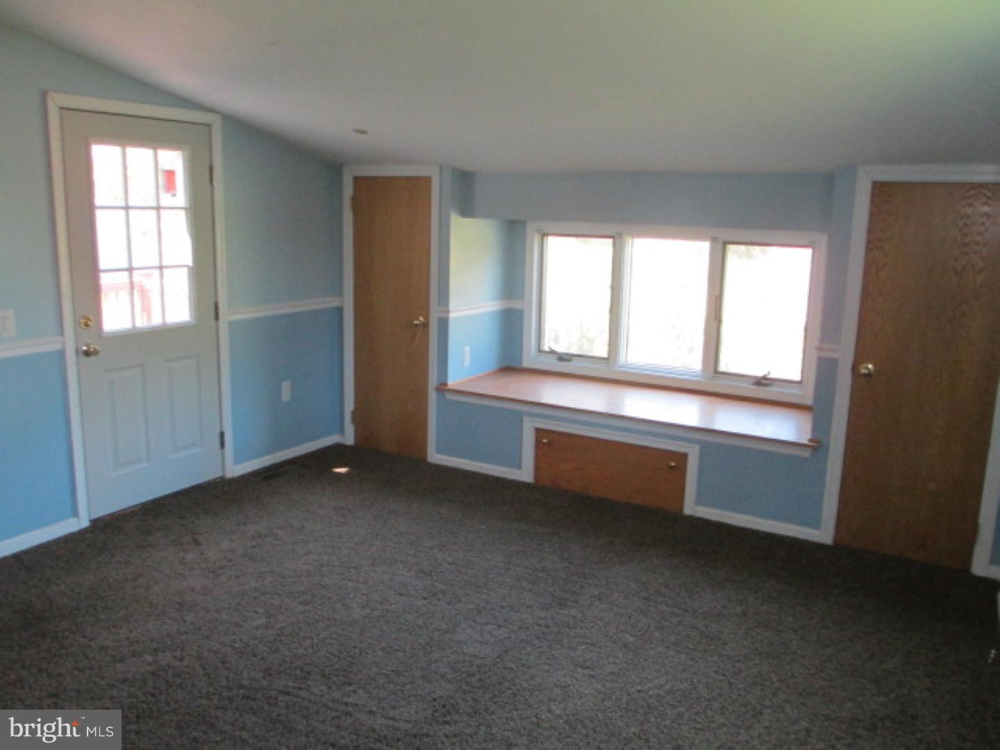 1069 Eagle Road Huntingdon Valley, PA 19006 - Photo 11 of 21 Gallery Image 11