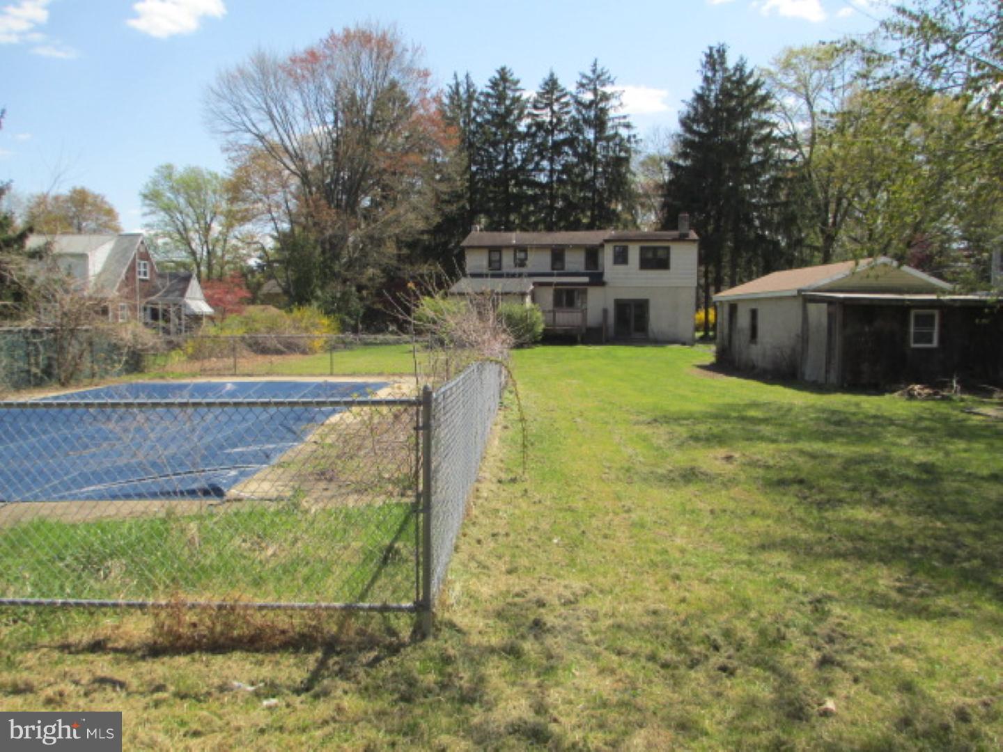 1069 Eagle Road Huntingdon Valley, PA 19006 - Photo 5 of 21 Back Yard