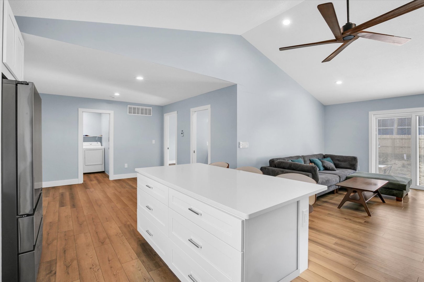 313 East Overton Street Tuscola, IL 61953 - Photo 15 of 27