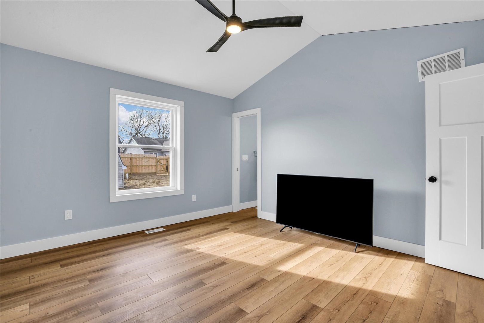 313 East Overton Street Tuscola, IL 61953 - Photo 19 of 27