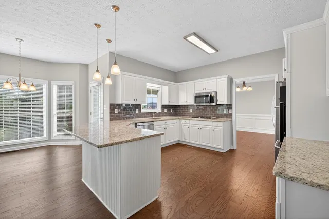 $609,900 | 425 Chandler Court, Sugar Hill, GA 30518