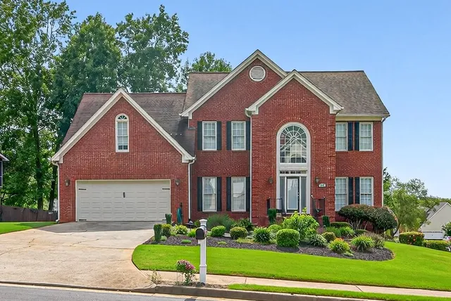$609,900 | 425 Chandler Court, Sugar Hill, GA 30518