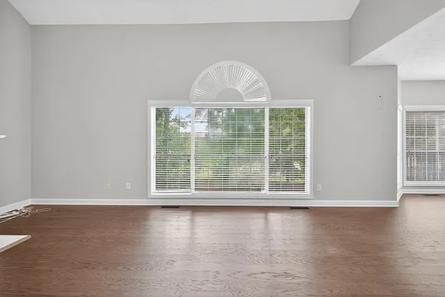 $609,900 | 425 Chandler Court, Sugar Hill, GA 30518