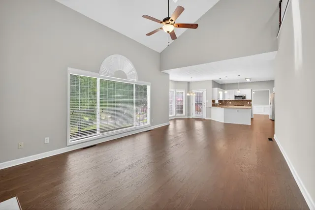 $609,900 | 425 Chandler Court, Sugar Hill, GA 30518