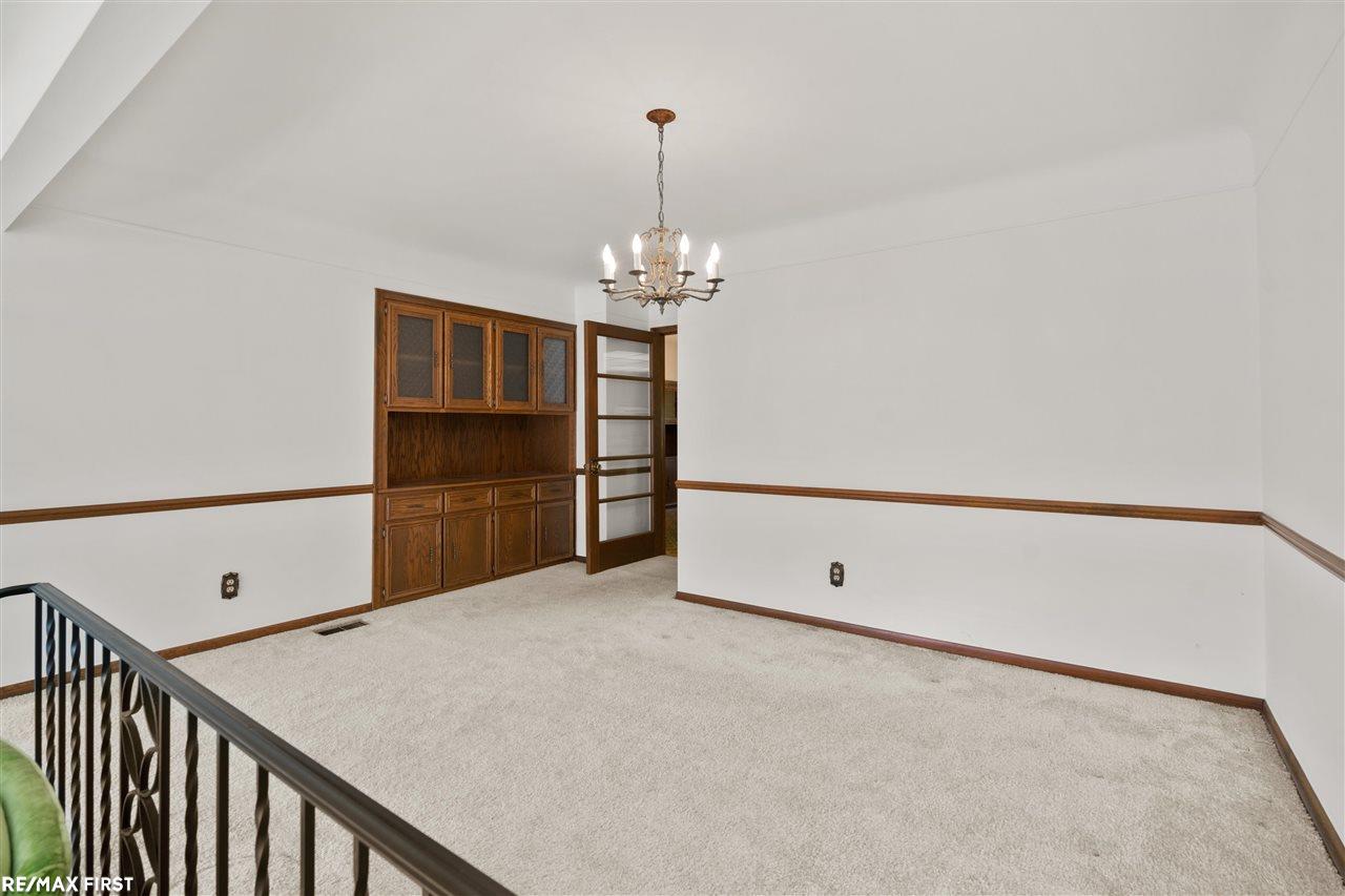 2098 Chalet Drive Rochester Hills, MI 48309 - Photo 8 of 36