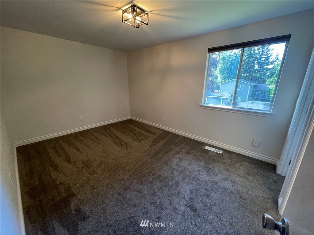 2203 Virginia Court Milton, WA 98354 - Photo 12 of 29