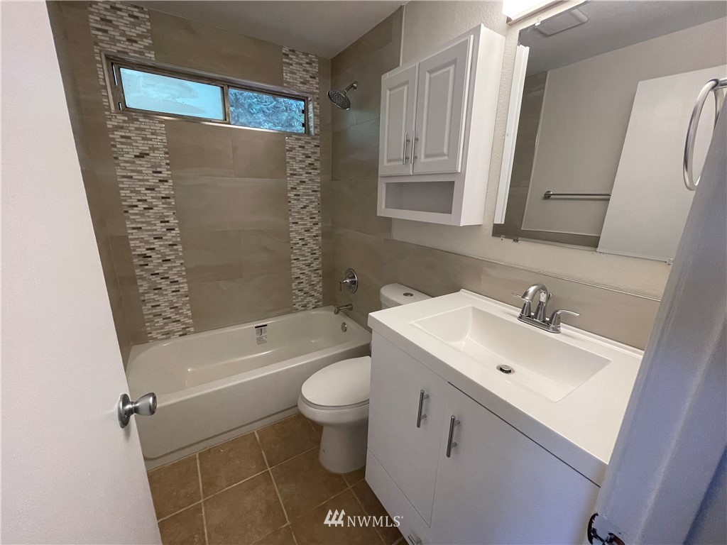 2203 Virginia Court Milton, WA 98354 - Photo 14 of 29