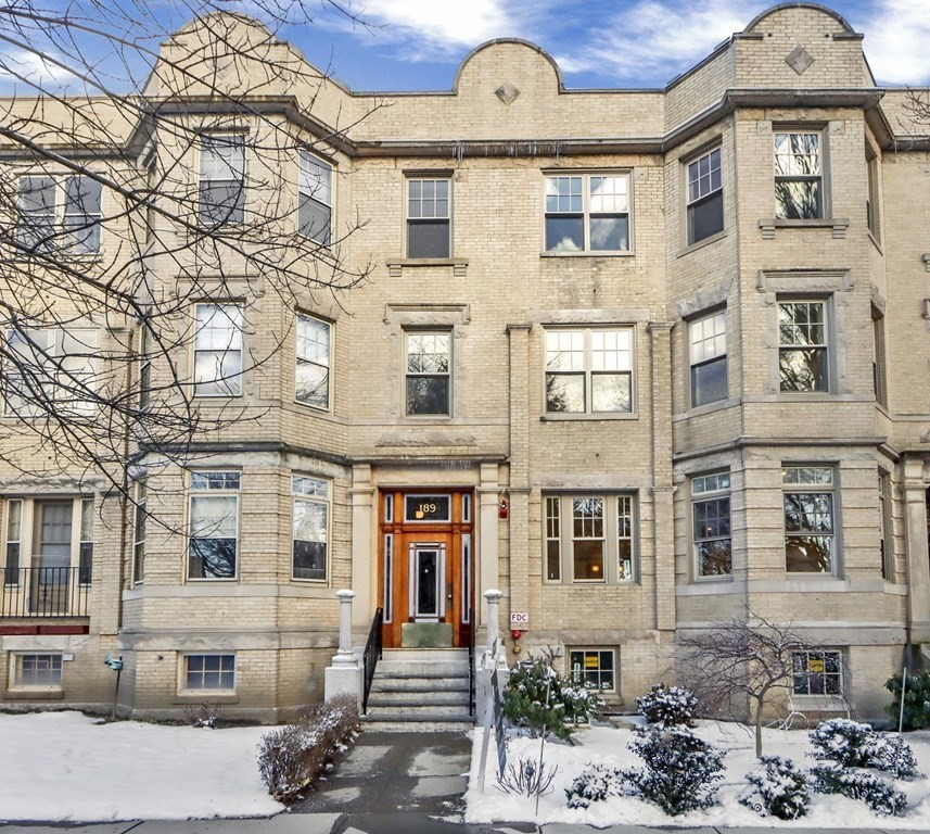 189 Babcock Street, Unit 2 Brookline, MA 02446 - Photo 35 of 39