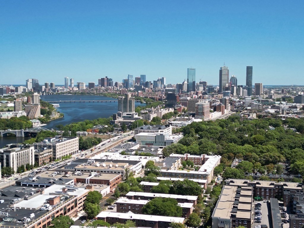 189 Babcock Street, Unit 2 Brookline, MA 02446 - Photo 38 of 39 a picture of city view