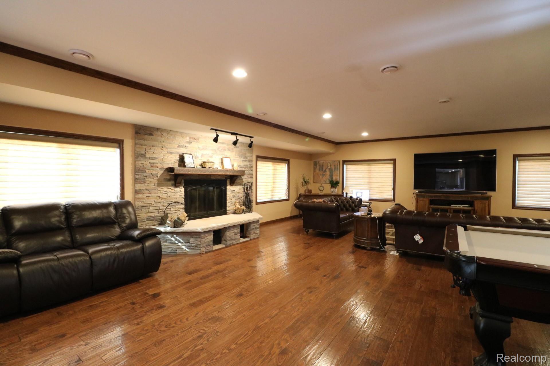 759 West Brocker Road Metamora, MI 48455 - Photo 7 of 45 IMG_7526.JPG