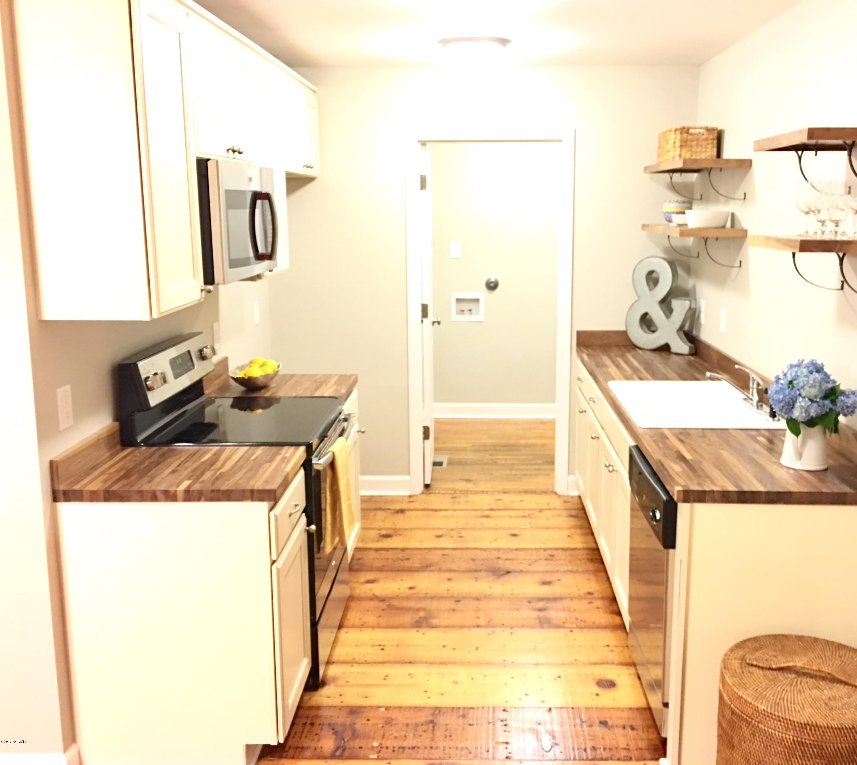 2418 Shirley Road Wilmington, NC 28405 - Photo 4 of 20 FullSizeRender_3