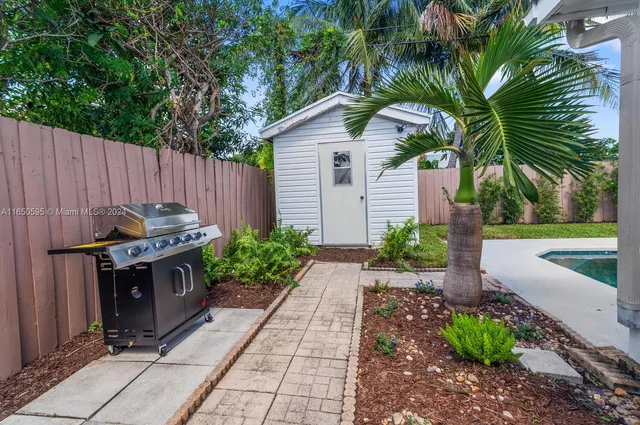 $4,750 | 3255 Florida Boulevard, Palm Beach Gardens, FL 33410