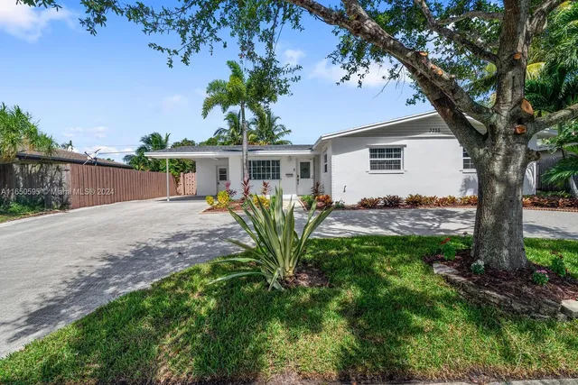 $4,750 | 3255 Florida Boulevard, Palm Beach Gardens, FL 33410