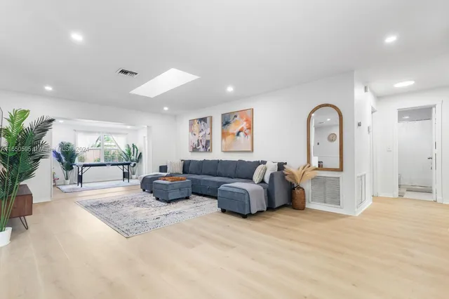 $4,750 | 3255 Florida Boulevard, Palm Beach Gardens, FL 33410