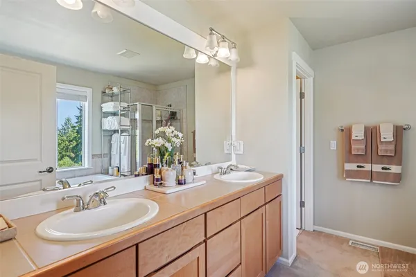 $1,199,999 | 20916 13th Avenue West, Lynnwood, WA 98036