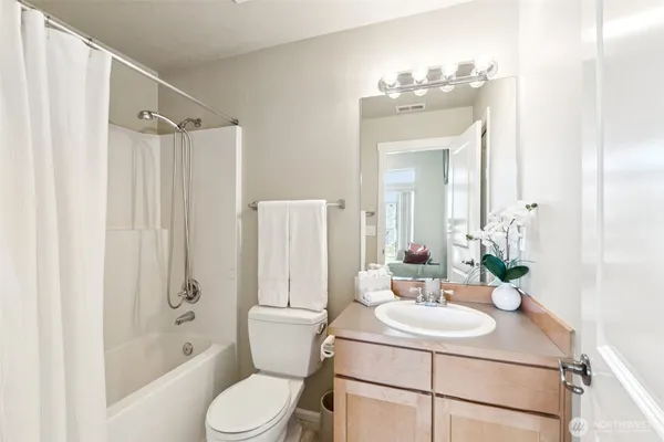 $1,199,999 | 20916 13th Avenue West, Lynnwood, WA 98036