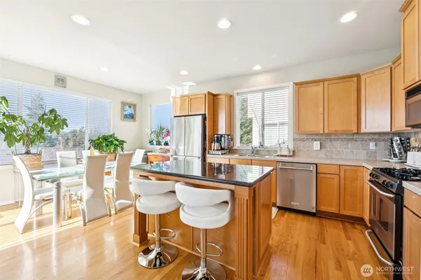 $1,199,999 | 20916 13th Avenue West, Lynnwood, WA 98036