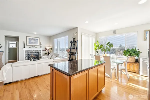 $1,199,999 | 20916 13th Avenue West, Lynnwood, WA 98036