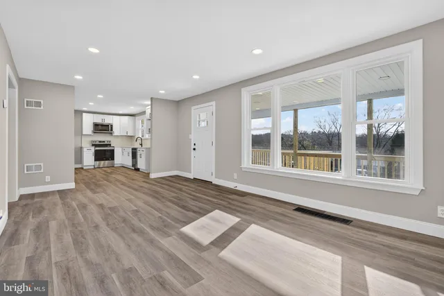 $349,900 | 5960 Clover Road, Harrisburg, PA 17112