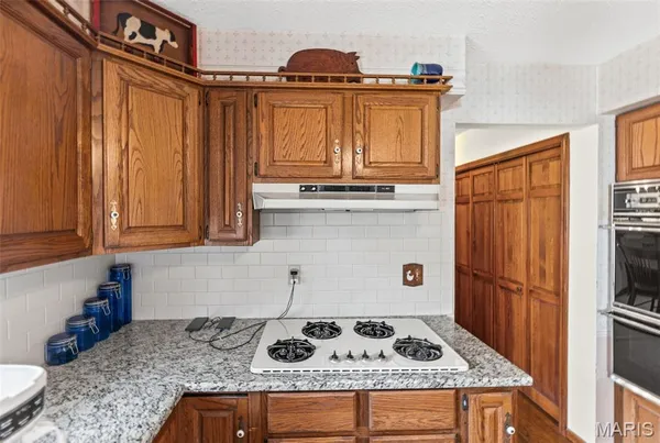 $375,000 | 231 Westglen Drive, Glen Carbon, IL 62034