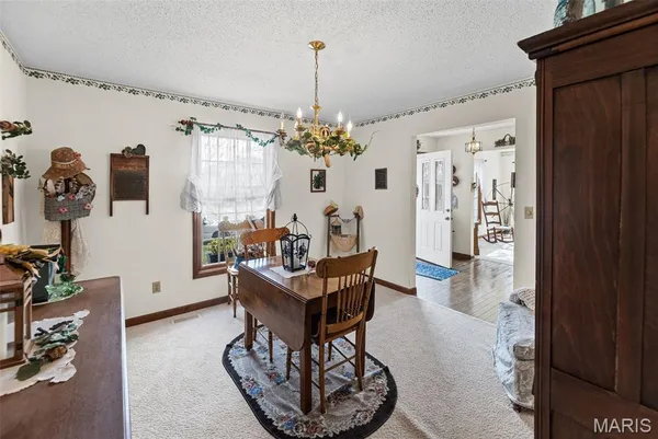 $375,000 | 231 Westglen Drive, Glen Carbon, IL 62034