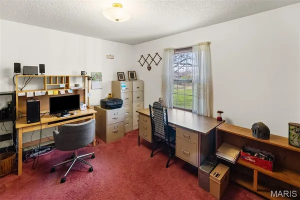 $375,000 | 231 Westglen Drive, Glen Carbon, IL 62034