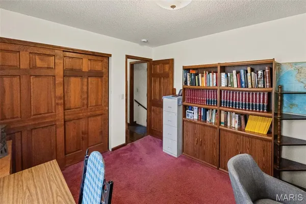 $375,000 | 231 Westglen Drive, Glen Carbon, IL 62034