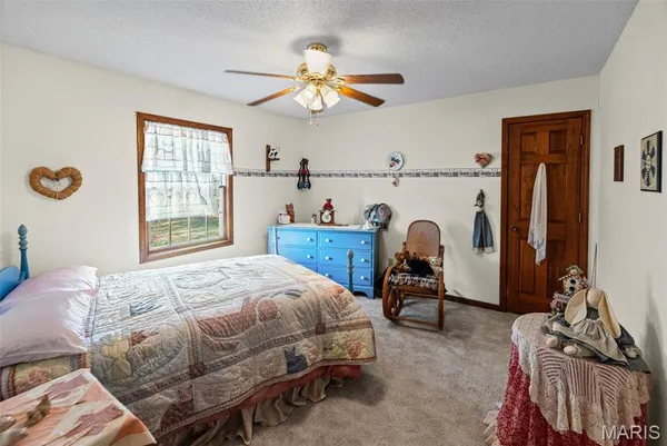 $375,000 | 231 Westglen Drive, Glen Carbon, IL 62034