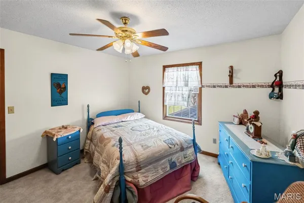 $375,000 | 231 Westglen Drive, Glen Carbon, IL 62034