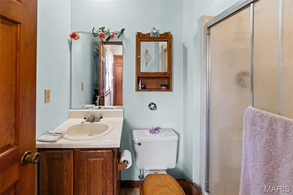 $375,000 | 231 Westglen Drive, Glen Carbon, IL 62034
