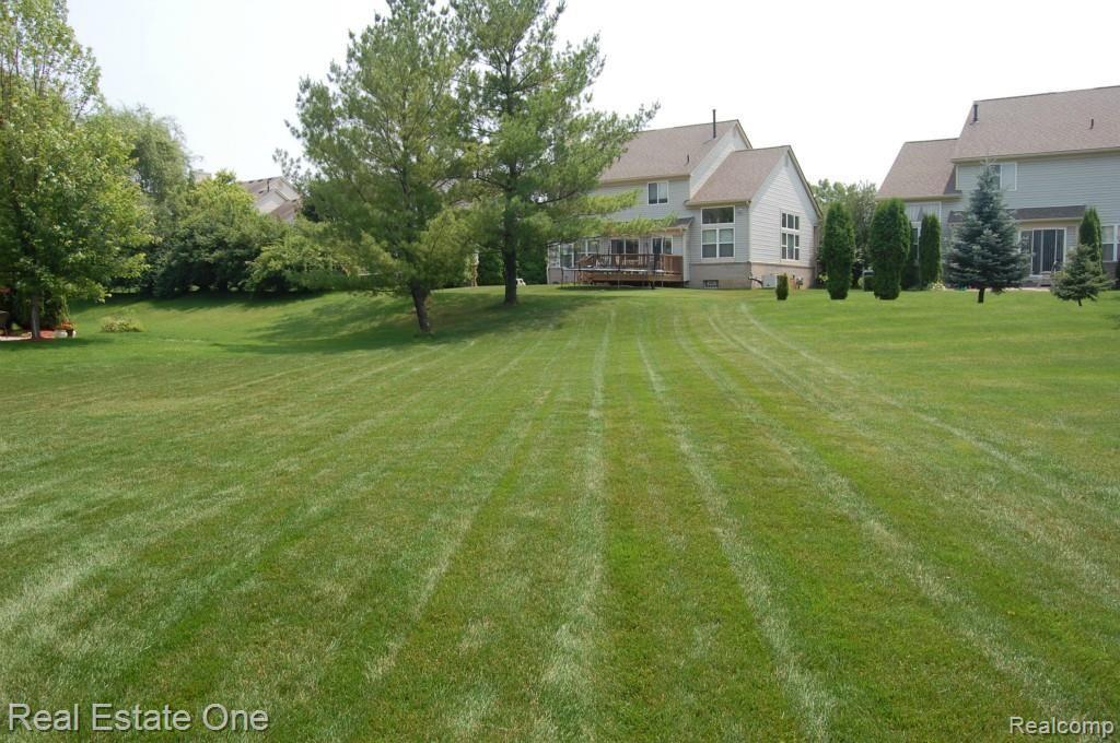 3619 Briarbrooke Lane Rochester, MI 48306 - Photo 27 of 27 DSC_0595.jpg