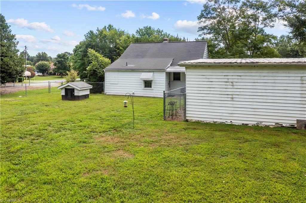 2353 Cooper Road Graham, NC 27253 - Photo 15 of 34 Gallery Image 15