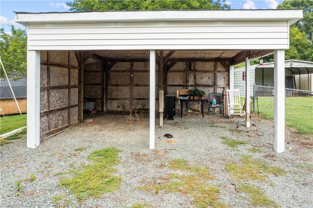 2353 Cooper Road Graham, NC 27253 - Photo 17 of 34 Gallery Image 17