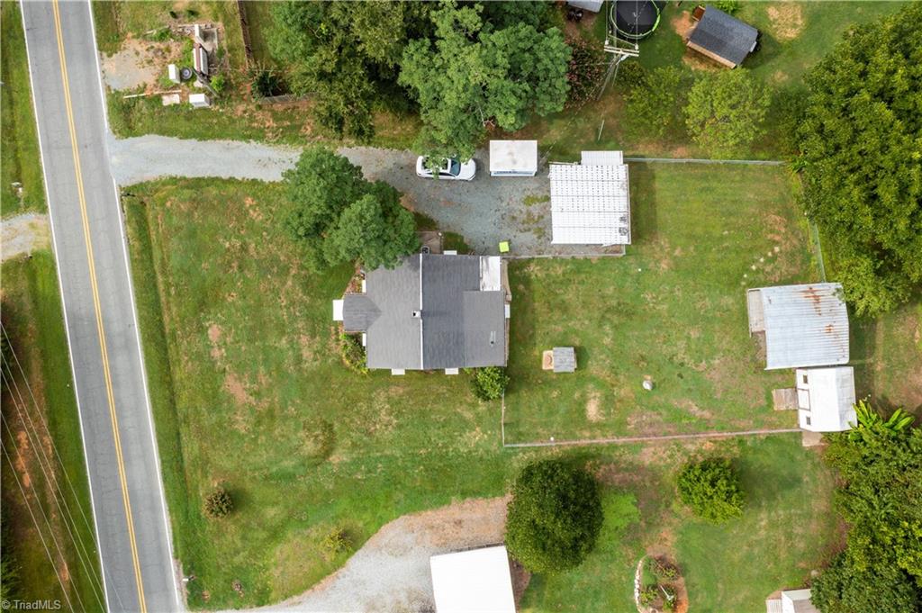 2353 Cooper Road Graham, NC 27253 - Photo 8 of 34 Gallery Image 8