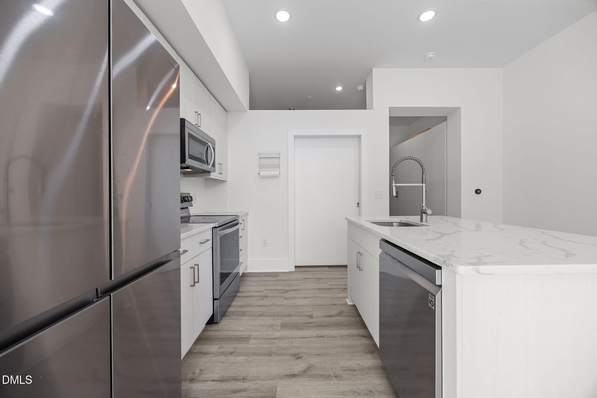 2441 Campus Shore Drive, Unit 109A Raleigh, NC 27606 - Photo 9 of 42 44-web-or-mls-IMG_5899