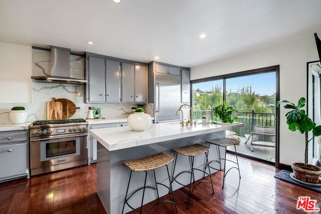 $9,500 | 9234 Kinglet Drive, Los Angeles, CA 90069