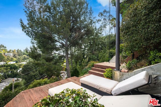 $9,500 | 9234 Kinglet Drive, Los Angeles, CA 90069