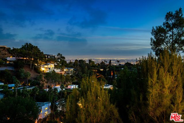 $9,500 | 9234 Kinglet Drive, Los Angeles, CA 90069