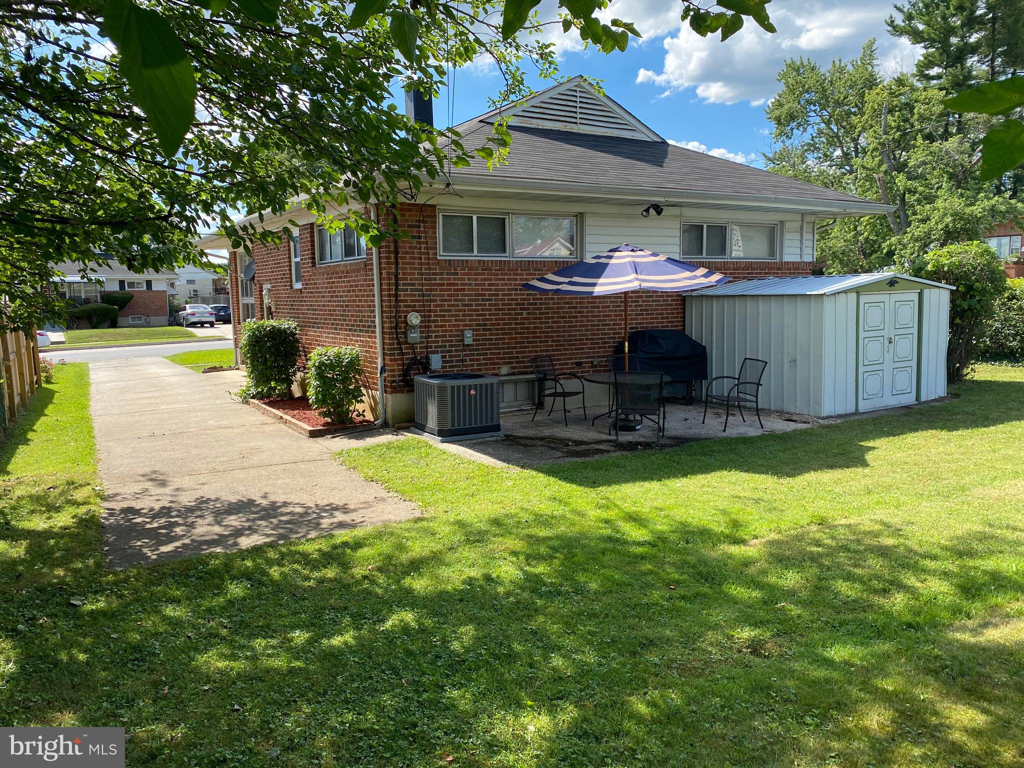 7424 Sudbrook Road Baltimore, MD 21208 - Photo 4 of 38