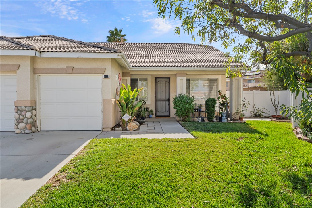 3155 Shipley Place Hemet, CA 92545 - Photo 2 of 26 a view of a house with patio