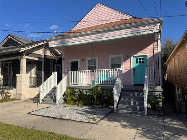 $1,550 | 518 South Telemachus Street, New Orleans, LA 70119