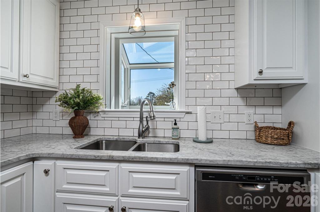 3020 Pooveys Chapel Church Road Hudson, NC 28638 - Photo 9 of 46