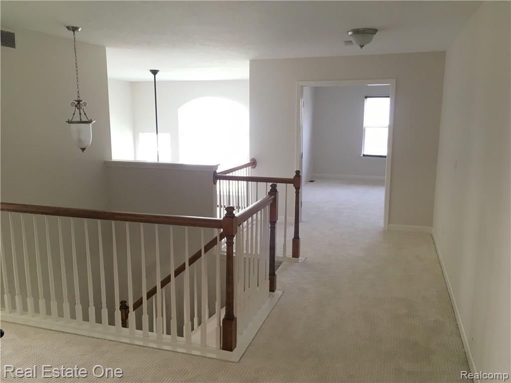 27474 Cromwell Road Novi, MI 48374 - Photo 24 of 49