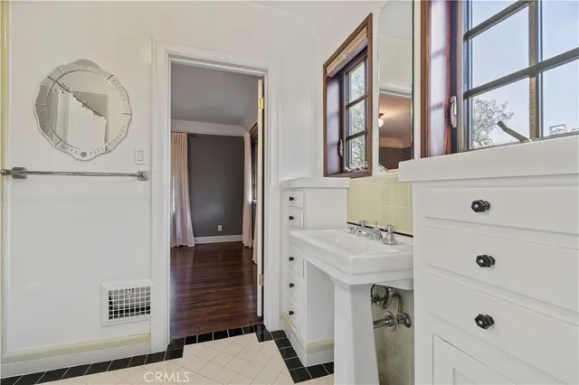 $11,000 | 1637 Don Carlos Avenue, Glendale, CA 91208