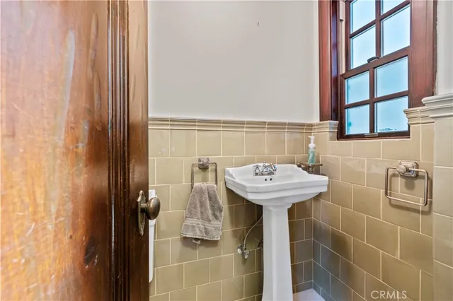 $11,000 | 1637 Don Carlos Avenue, Glendale, CA 91208